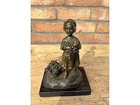 Sculptuur meisje 18 cm hoog - afbeelding 2 van  2