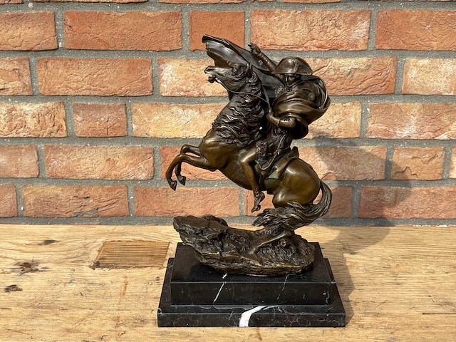 Sculptuur napoleon 33 cm hoog - afbeelding 1 van  3