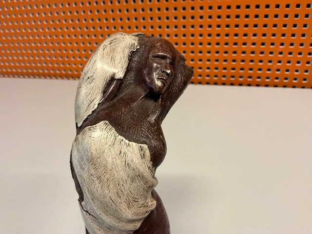 Sculptuur “pierre cerviotti- apparence i” - afbeelding 6 van  8
