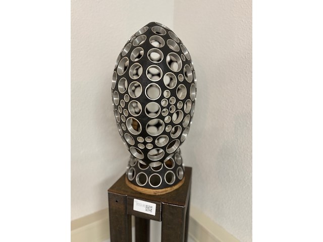 Sculptuur "rik van rijswick", lichtwachter, op sokkel - afbeelding 1 van  6