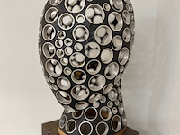 Sculptuur "rik van rijswick", lichtwachter, op sokkel - afbeelding 2 van  6