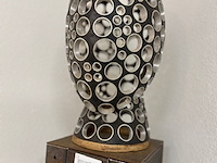 Sculptuur "rik van rijswick", lichtwachter, op sokkel - afbeelding 3 van  6