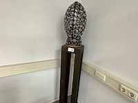 Sculptuur "rik van rijswick", lichtwachter, op sokkel - afbeelding 4 van  6