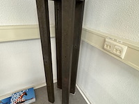 Sculptuur "rik van rijswick", lichtwachter, op sokkel - afbeelding 5 van  6