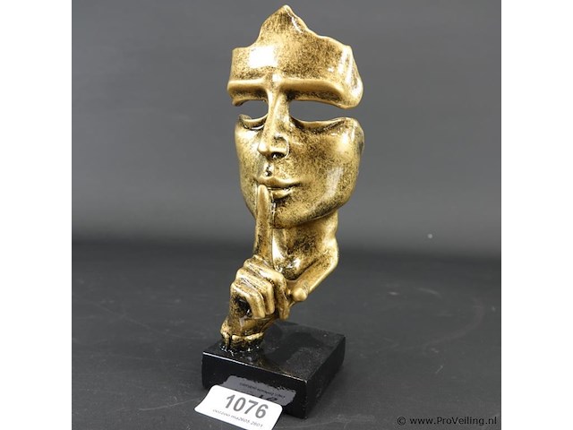 Sculptuur "silence" - afbeelding 1 van  5