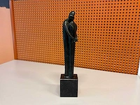 Sculptuur “sjoukje ultzen- bronsfiguur nr.69” - afbeelding 4 van  7