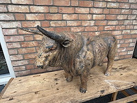 Sculptuur stier 80 cm breed - afbeelding 1 van  3