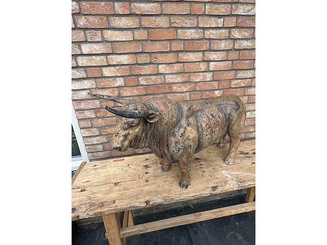 Sculptuur stier 80 cm breed - afbeelding 3 van  3