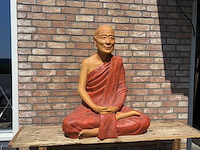 Sculptuur zittende monnik - afbeelding 1 van  3