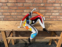 Sculptuur zittende vrouw 66 cm hoog - afbeelding 1 van  2