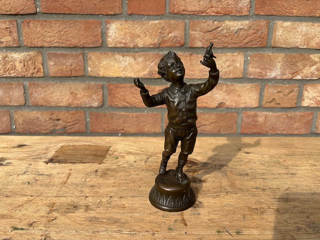 Sculptuur - afbeelding 1 van  2