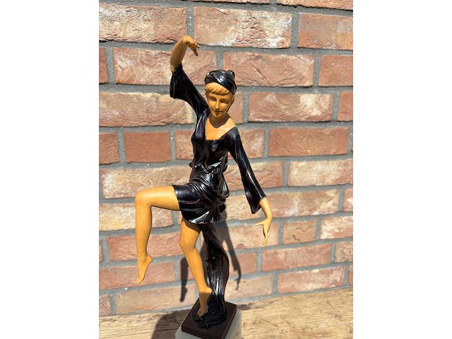 Sculptuur - afbeelding 3 van  3
