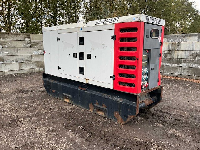 Sdmo - 2012 - 220kva - stoomgenerator - afbeelding 12 van  24