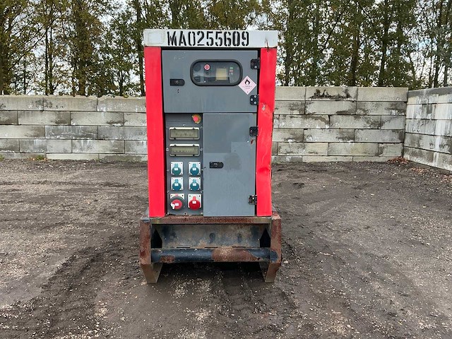 Sdmo - 2012 - 220kva - stoomgenerator - afbeelding 11 van  15