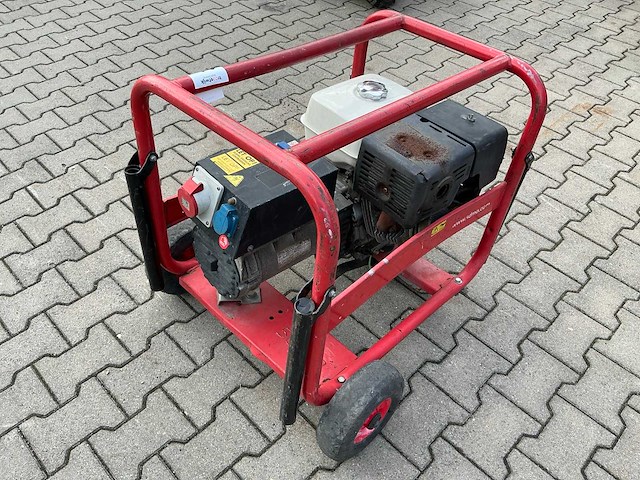 Sdmo 7500 t-2 stroomgenerator - afbeelding 4 van  6