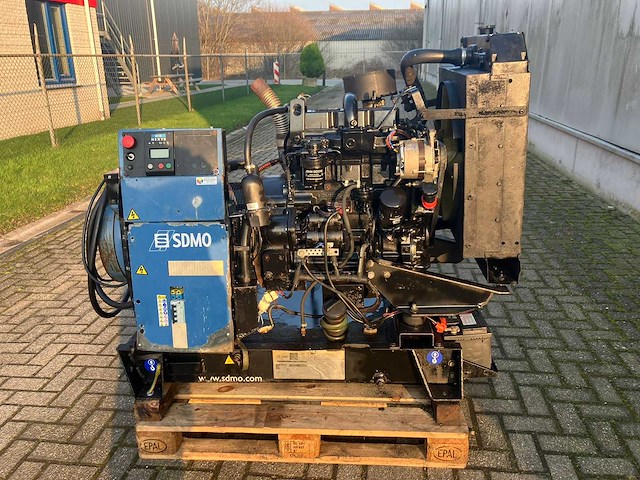Sdmo / john deere - jm40k met overnamekast - stroomgenerator - afbeelding 12 van  21