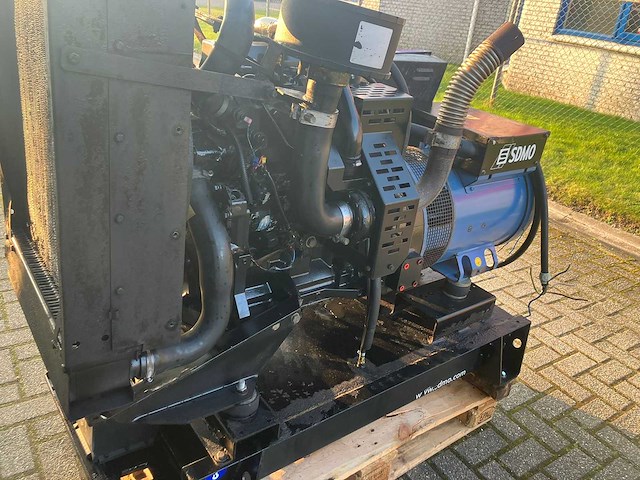 Sdmo / john deere - jm40k met overnamekast - stroomgenerator - afbeelding 16 van  21