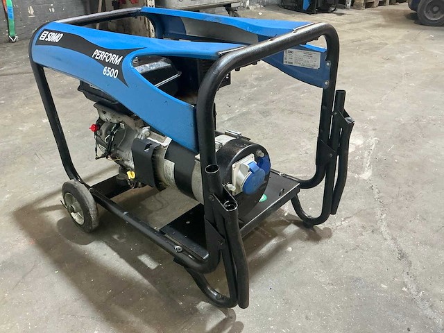 Sdmo perform 6500 stroomgenerator - afbeelding 4 van  8