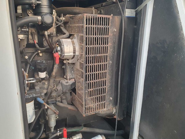 Sdmo r110 stroomgenerator - afbeelding 5 van  16
