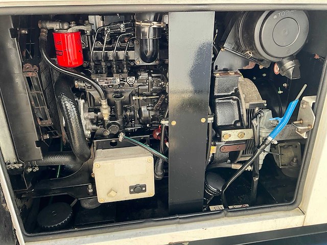 Sdmo r22c3 stroomgenerator - afbeelding 9 van  9