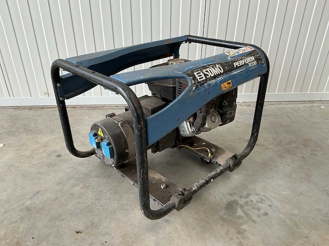 Sdmo stroomgenerator - afbeelding 1 van  6