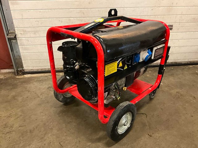 Sdmo technic 6500 noodstroomaggregaat - afbeelding 3 van  7