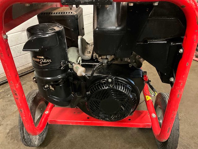 Sdmo technic 6500 noodstroomaggregaat - afbeelding 4 van  7