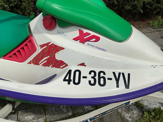 Sea-doo bombardier waterscooter op trailer - afbeelding 7 van  26