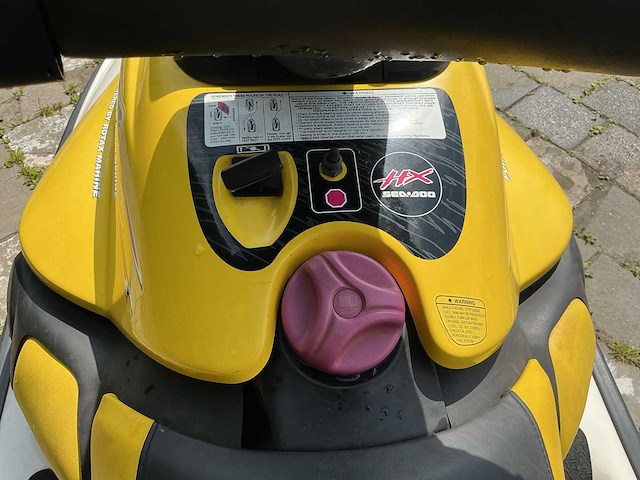 Sea-doo bombardier waterscooter op trailer - afbeelding 8 van  12