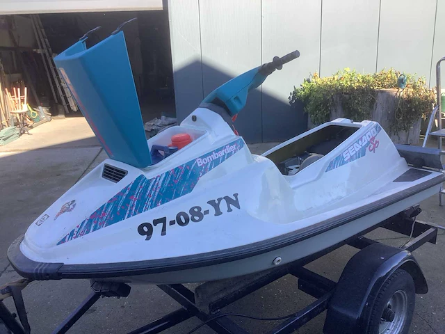 Sea doo sp 2cijl waterscooter - afbeelding 2 van  17