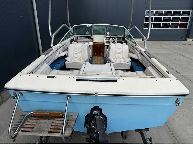 Sea ray - 190 - 140 pk - speedboot - 1979 - afbeelding 7 van  52
