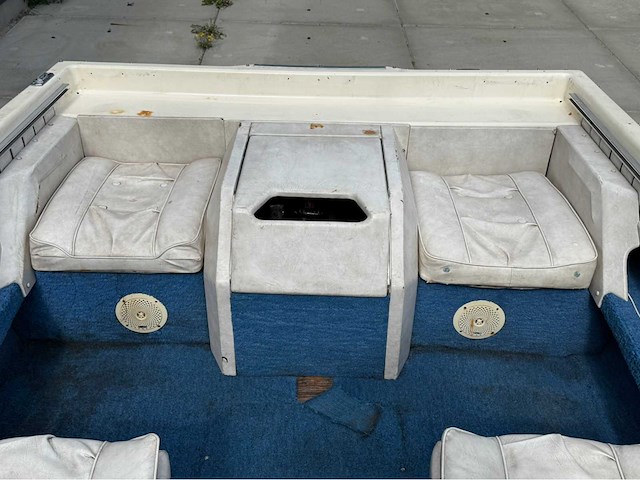 Sea ray - 190 - 140 pk - speedboot - 1979 - afbeelding 15 van  52