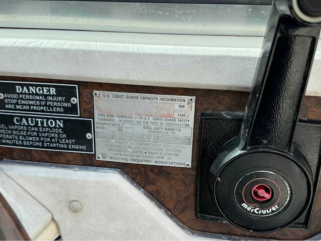 Sea ray - 190 - 140 pk - speedboot - 1979 - afbeelding 22 van  52