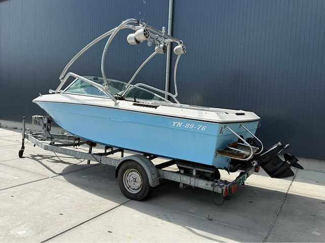 Sea ray - 190 - 140 pk - speedboot - 1979 - afbeelding 45 van  52