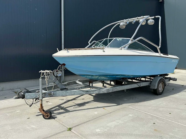 Sea ray - 190 - 140 pk - speedboot - 1979 - afbeelding 12 van  52