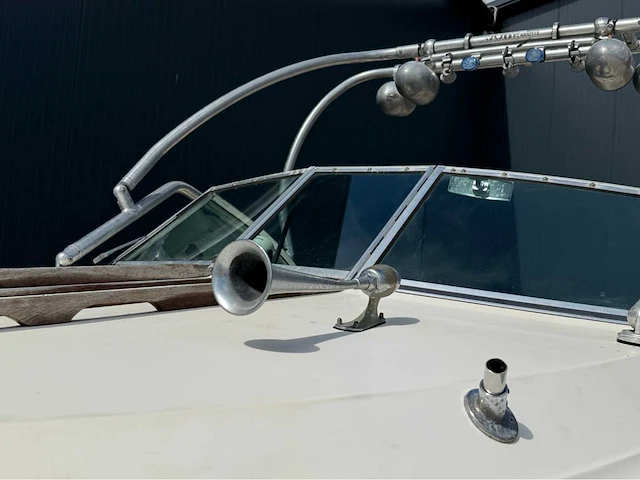 Sea ray - 190 - 140 pk - speedboot - 1979 - afbeelding 37 van  52