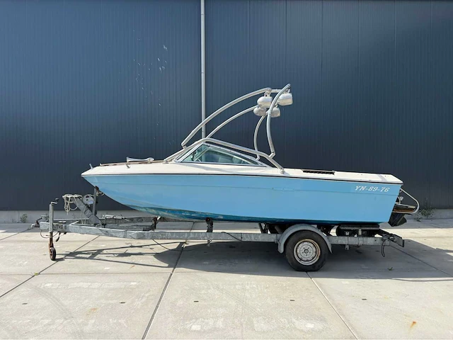 Sea ray - 190 - 140 pk - speedboot - 1979 - afbeelding 34 van  52