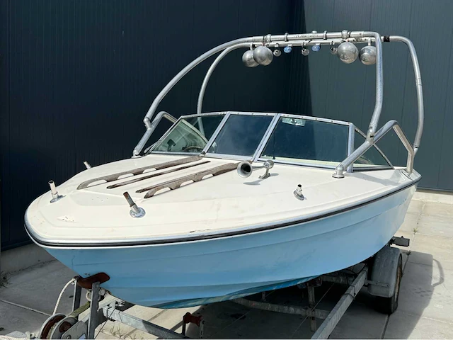 Sea ray - 190 - 140 pk - speedboot - 1979 - afbeelding 49 van  52