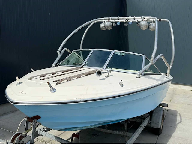 Sea ray - 190 - 140 pk - speedboot - 1979 - afbeelding 50 van  52