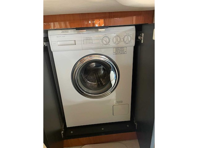 Sea ray - 2001 - 555 sundancer - motorjacht - afbeelding 1 van  10