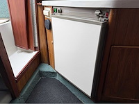 Sea ray seville kajuitboot - afbeelding 18 van  36