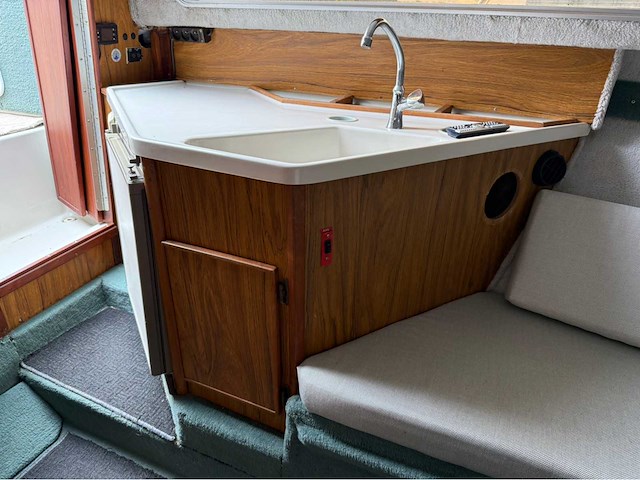 Sea ray seville kajuitboot - afbeelding 19 van  36