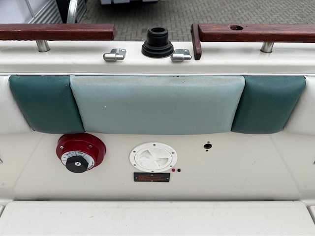Sea ray seville kajuitboot - afbeelding 26 van  36