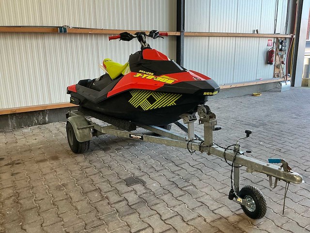 Seadoo spark trix waterscooter incl. trailer - afbeelding 20 van  26