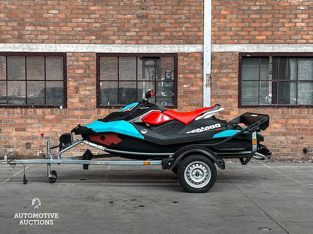 Seadoo spark trixx 90pk 899cc 2018 - afbeelding 7 van  10