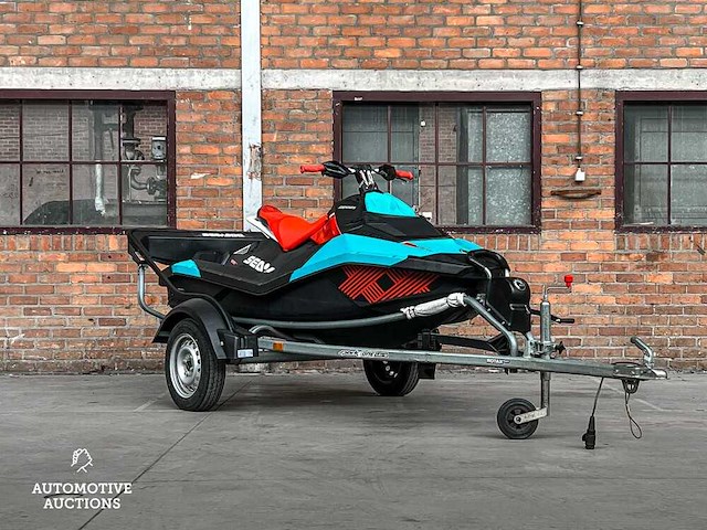 Seadoo spark trixx 90pk 899cc 2018 - afbeelding 4 van  10