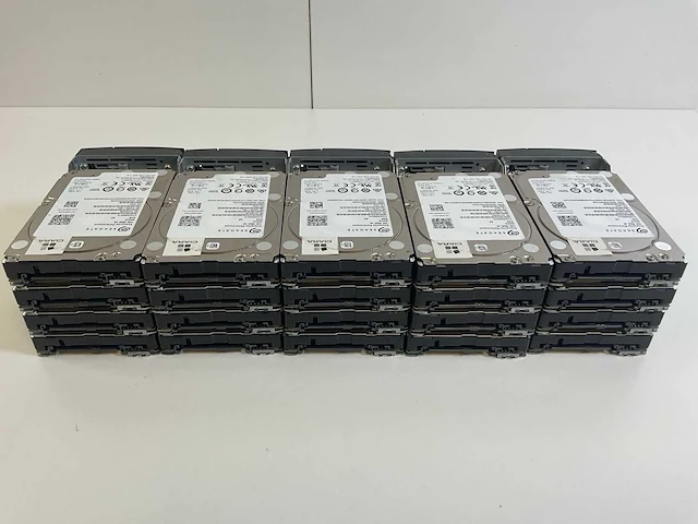 Seagate 20x 900 gb 10k sas (st900mm0018) hdds (20x) - afbeelding 7 van  11