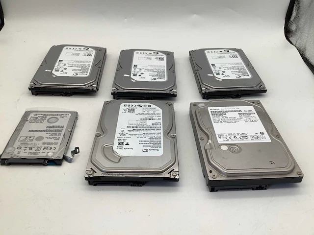 Seagate hitachi interne hardeschijf (6x) - afbeelding 4 van  5