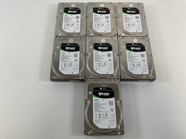 Seagate (st4000nm0115) 4 tb sata / (st2000nm0055) 2 tb sata hdds (9x) - afbeelding 2 van  8