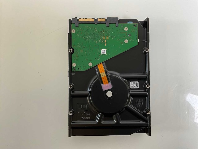 Seagate (st8000vn0022) 8 tb sata hdds (9x) - afbeelding 6 van  6